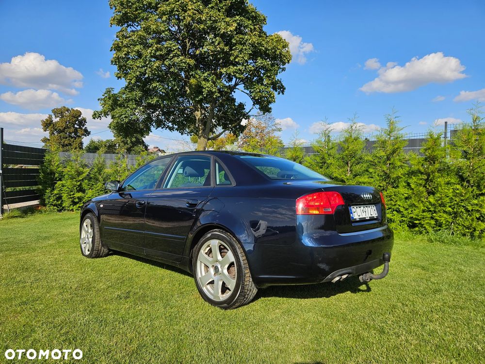Audi A4 Limousine - 2