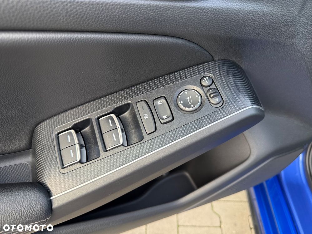 Honda Civic 2.0 i-MMD Advance BSI CVT - 38
