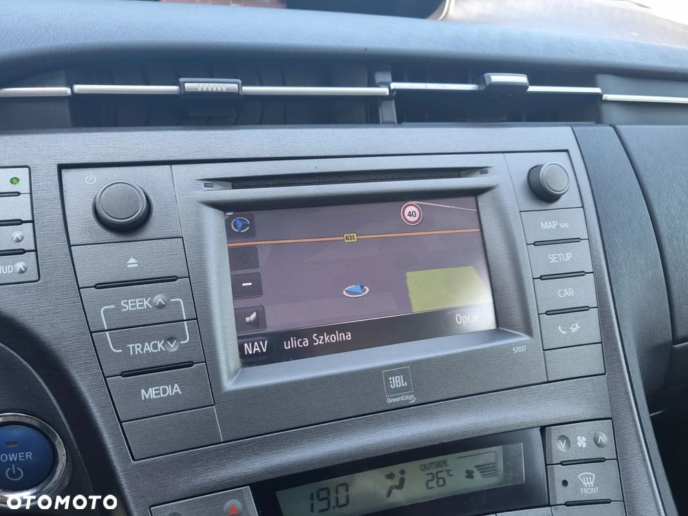 Toyota Prius (Hybrid) Executive - 22