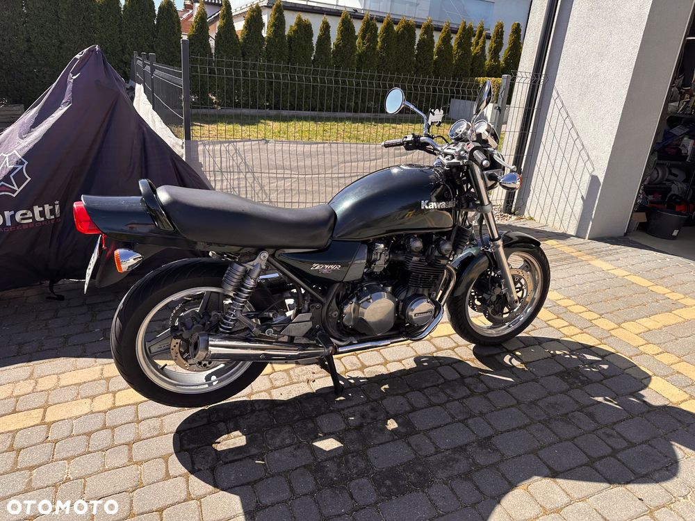 Kawasaki Zephyr - 2