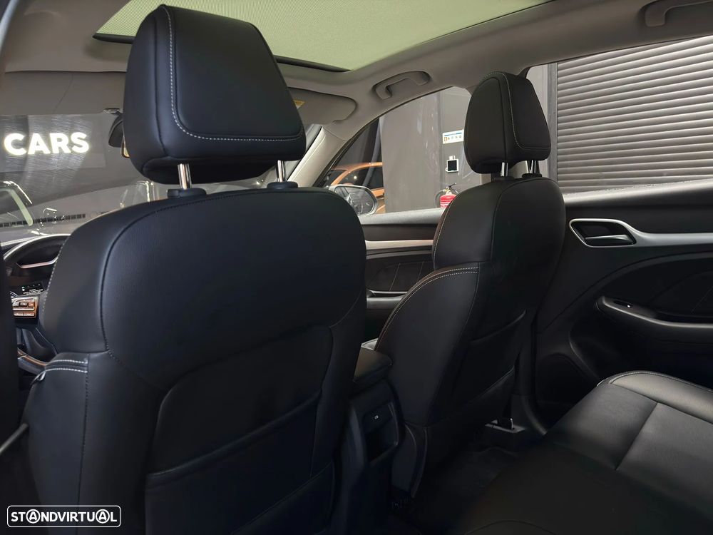 MG ZS EV 44.5 kWh Luxury - 23