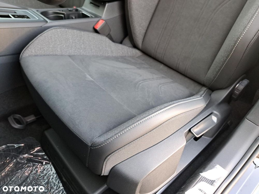 Volkswagen Golf Variant - 13