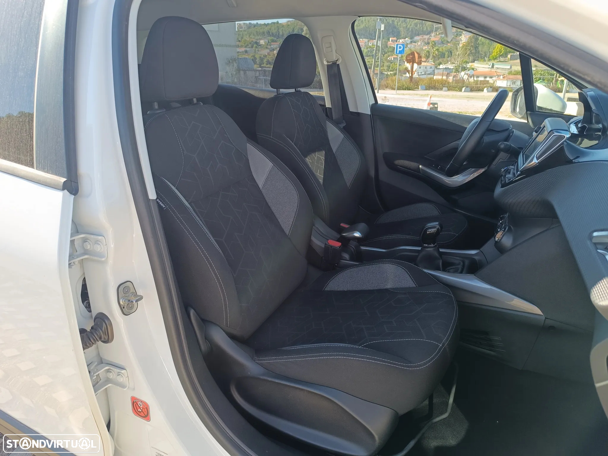Peugeot 2008 1.6 BlueHDi Active - 11