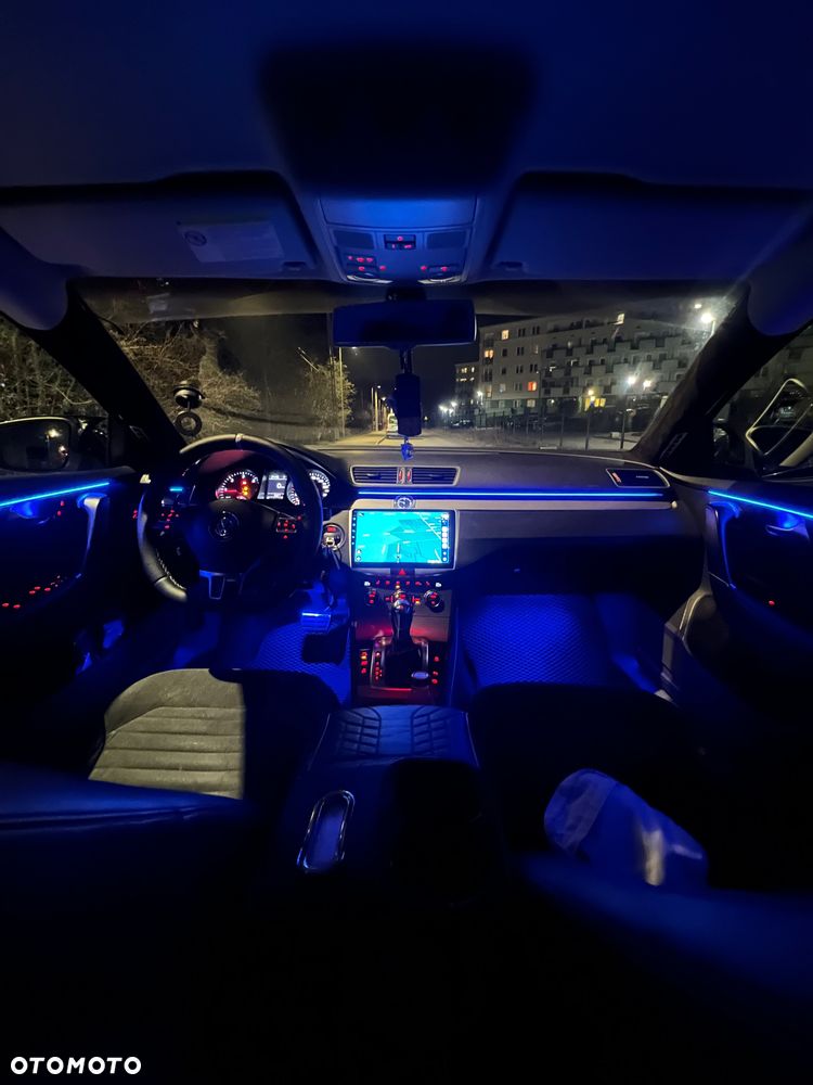 Volkswagen Passat 2.0 TDI Highline DSG - 15