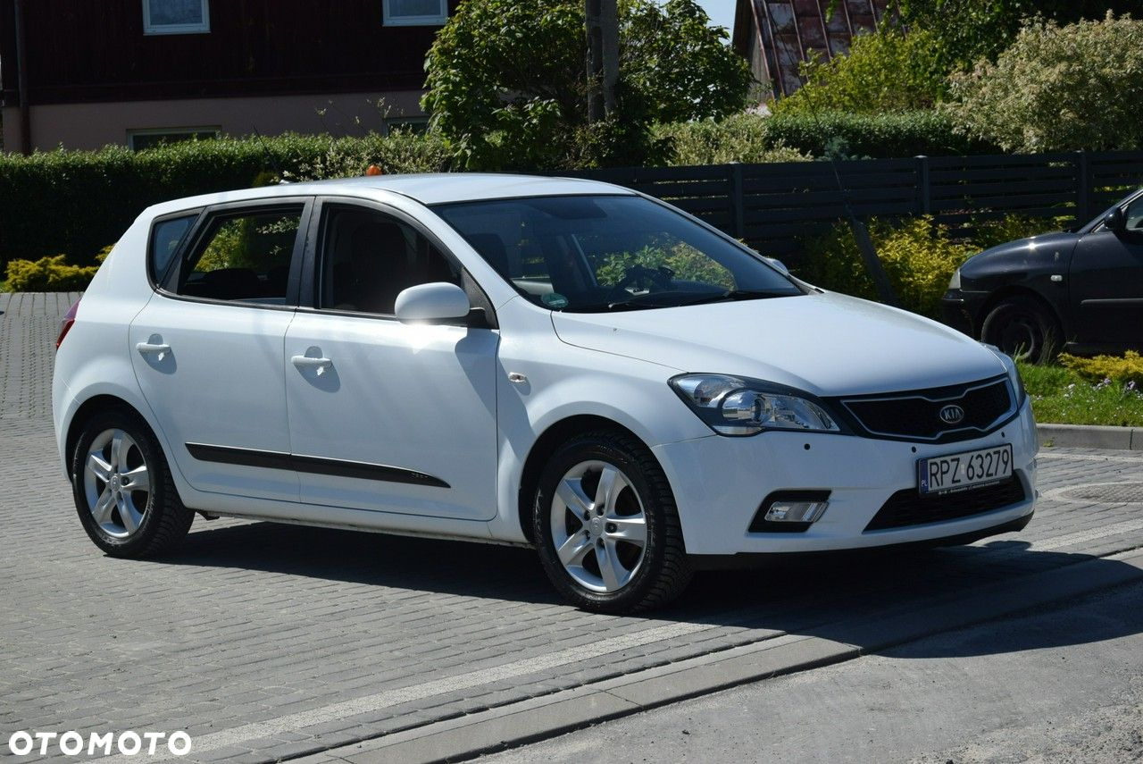 Kia Ceed 1.4 CVVT Spirit - 3