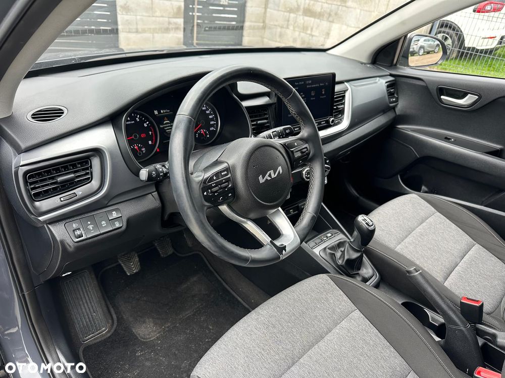 Kia Stonic - 8