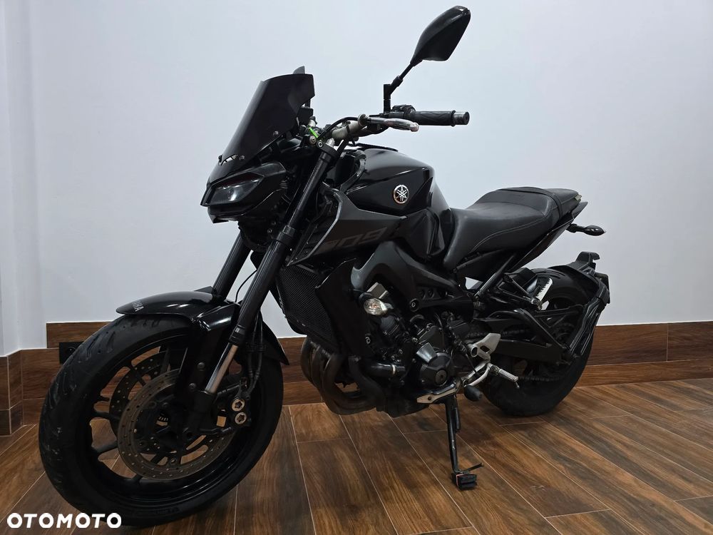 Yamaha MT - 19