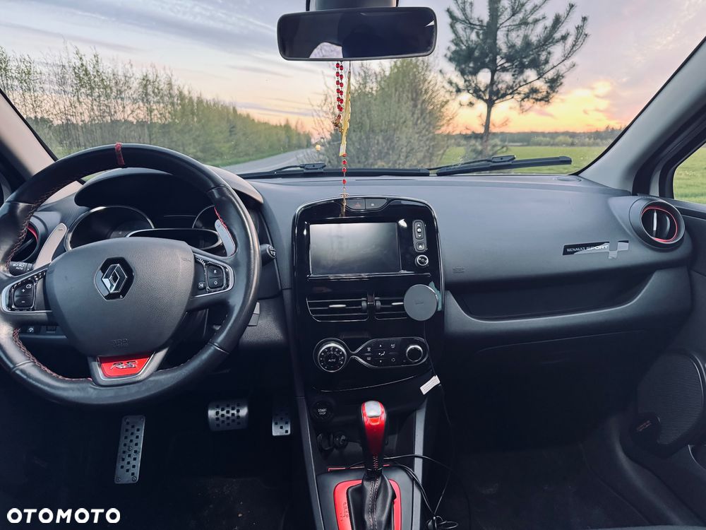 Renault Clio TCe 200 EDC Sport R.S - 6