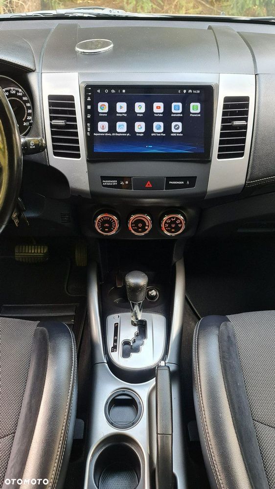 Mitsubishi Outlander - 20
