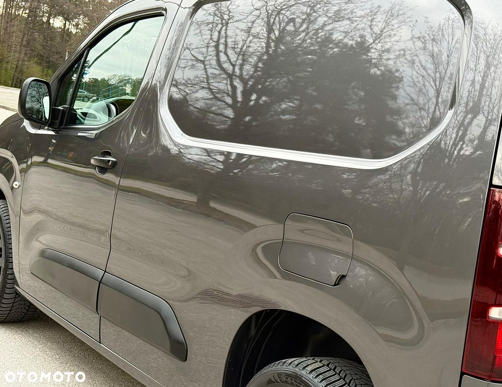 Peugeot Partner 1.5 130KM Automat 3 Osobwy Salon Polska Bezwypadkowy FVAT23% - 16