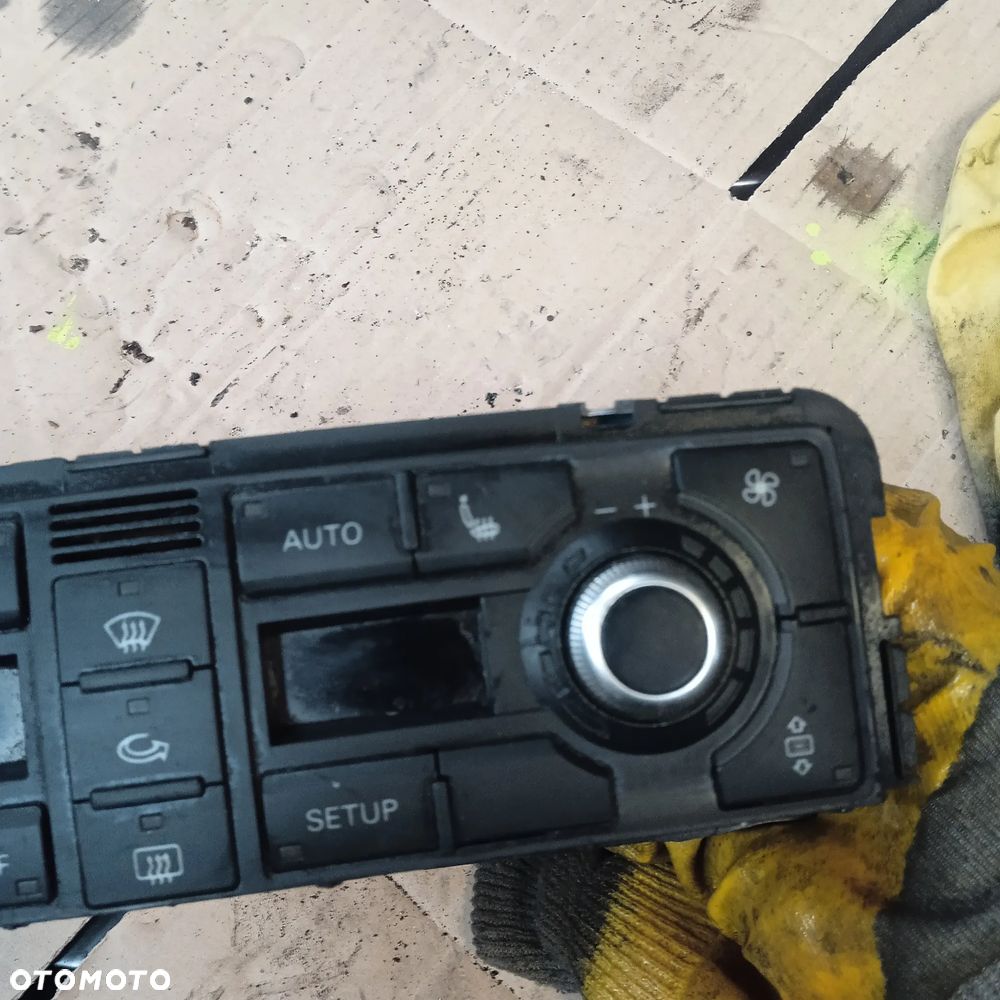 Panel nawiewu A8 D3 4E0820043A - 2