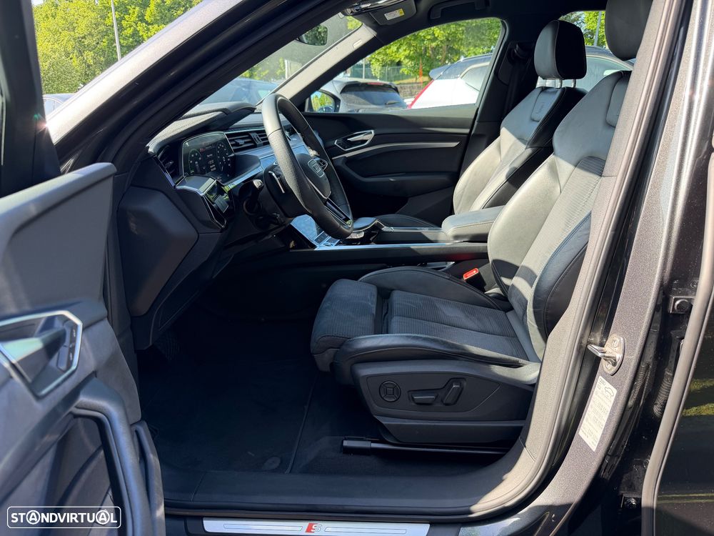 Audi e-tron 55 quattro S line - 11
