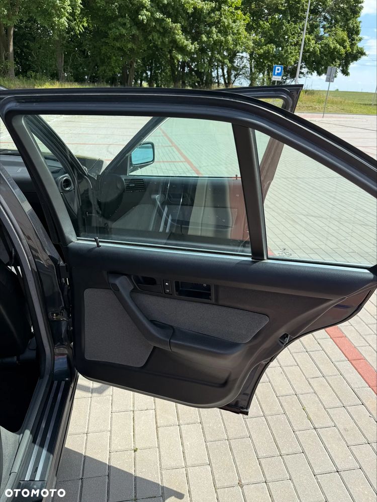 BMW Seria 5 - 23