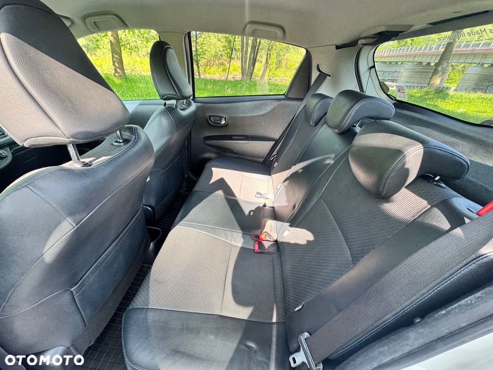 Toyota Yaris 1.5 VVT-i Team Deutschland - 20