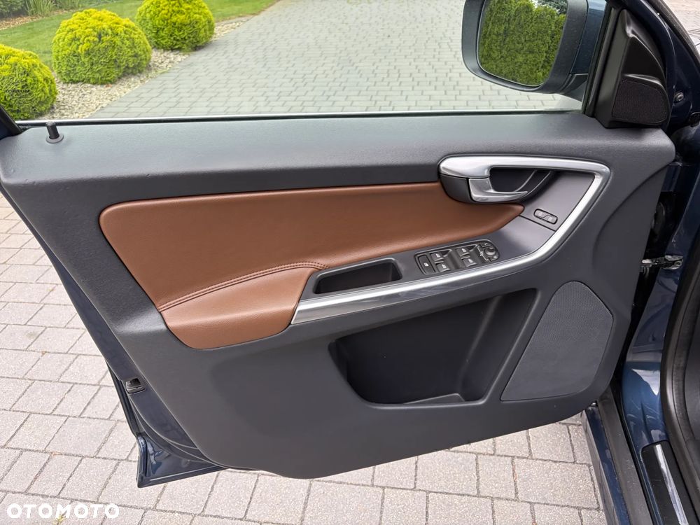 Volvo XC 60 D4 Drive-E Summum - 26