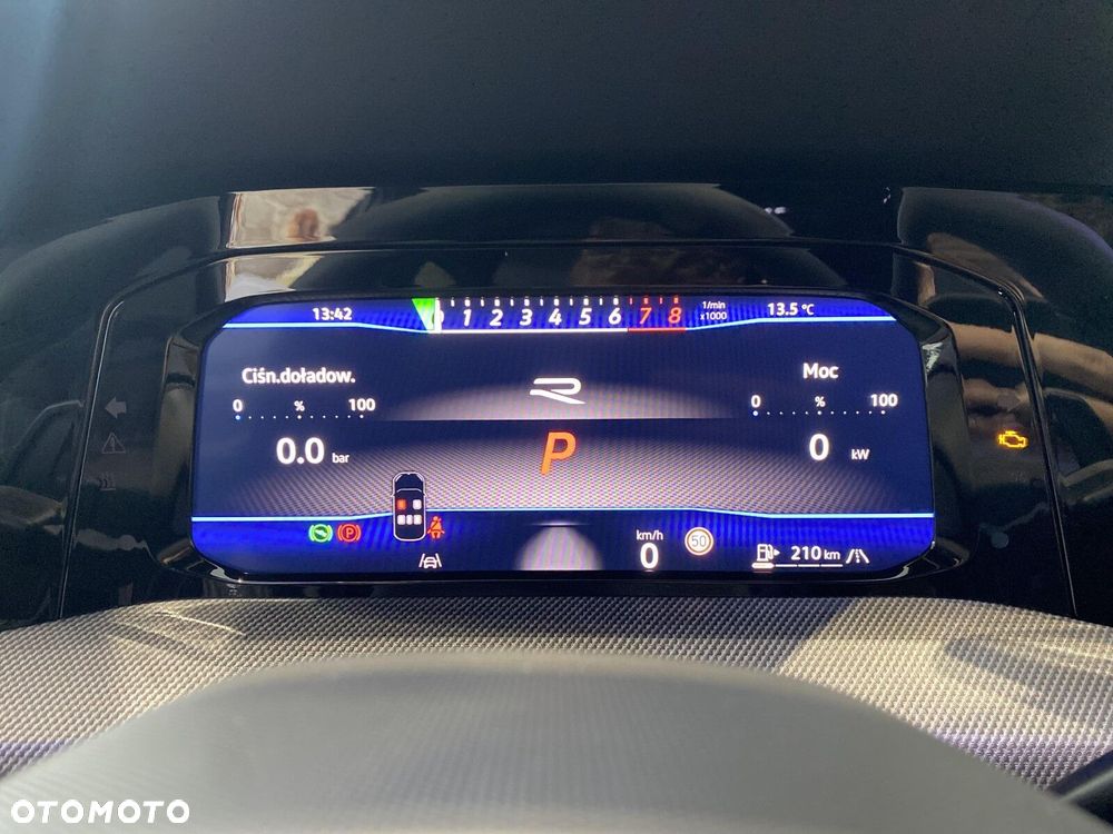 Volkswagen Golf - 14