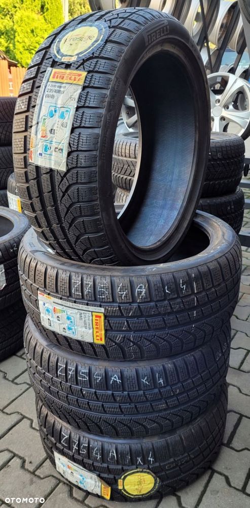 4x Pirelli P Zero Winter 235/40R19 92V Z754A - 5