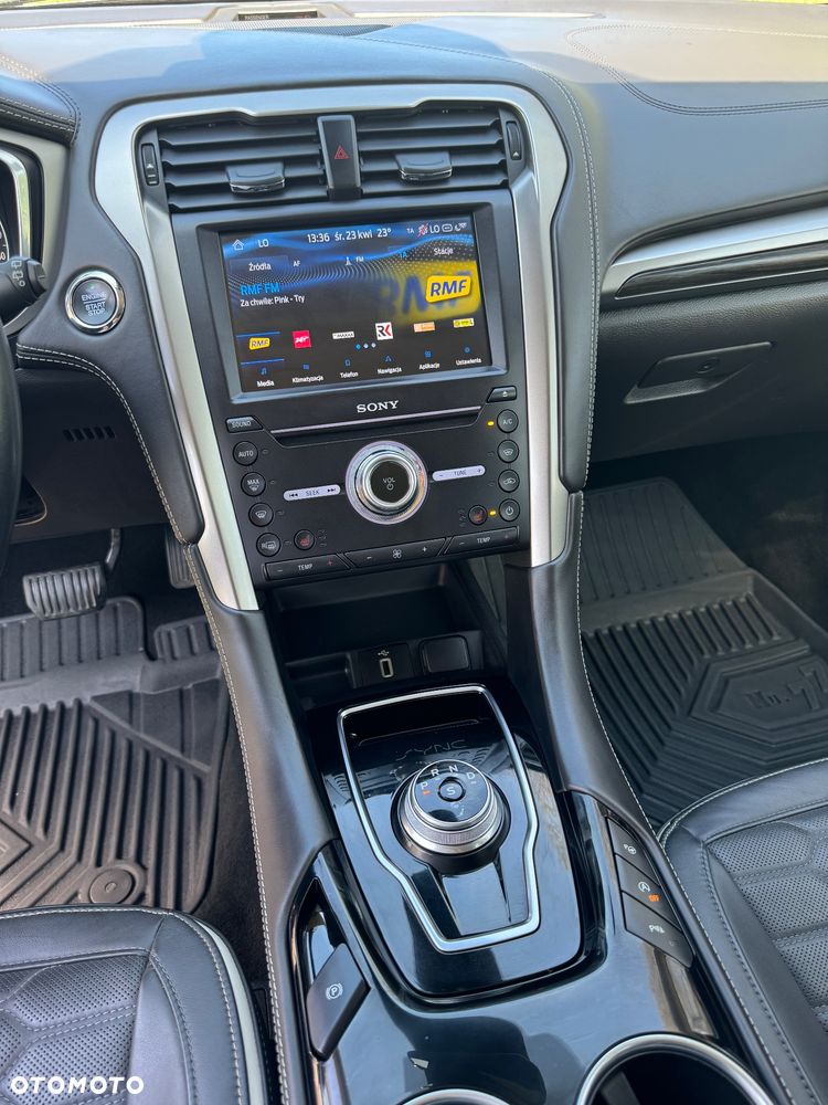 Ford Mondeo SW - 27
