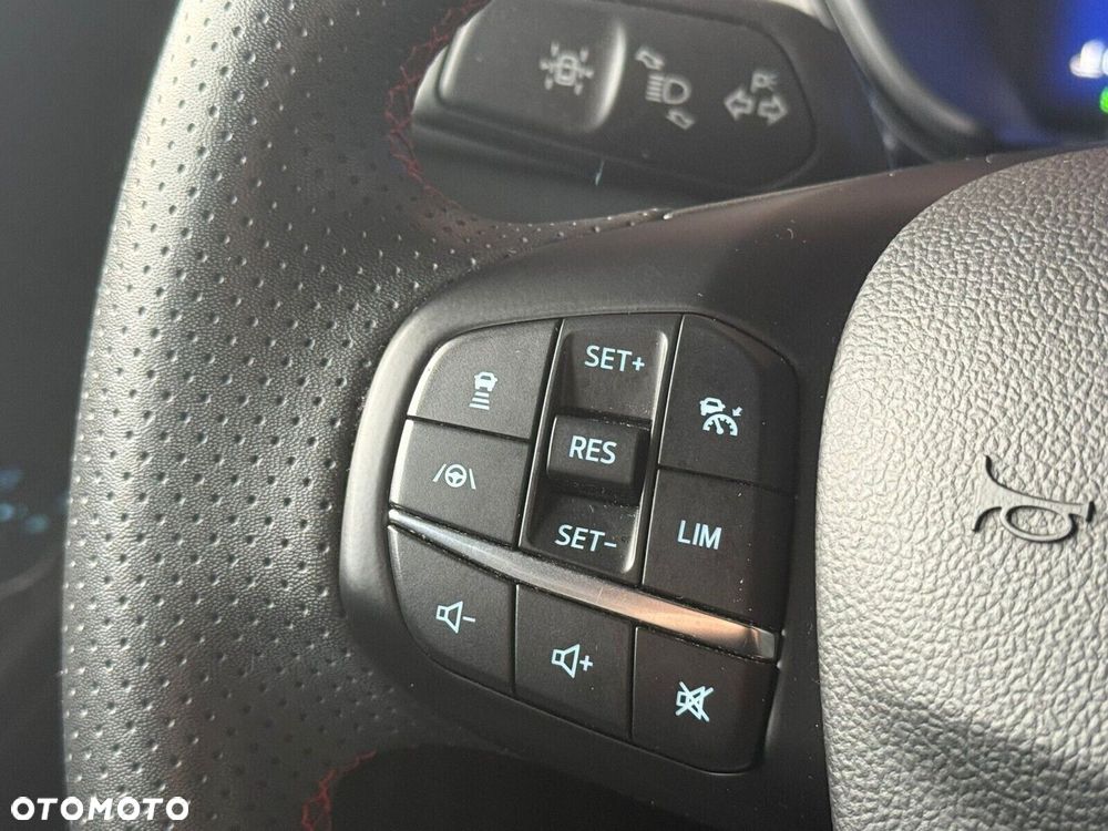 Ford Kuga - 15
