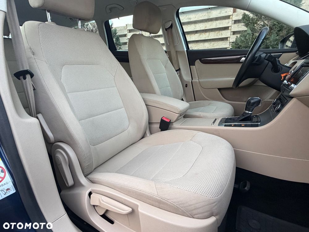 Volkswagen Passat 2.0 TDI 4Motion DSG BlueMotion Tech Highline - 22