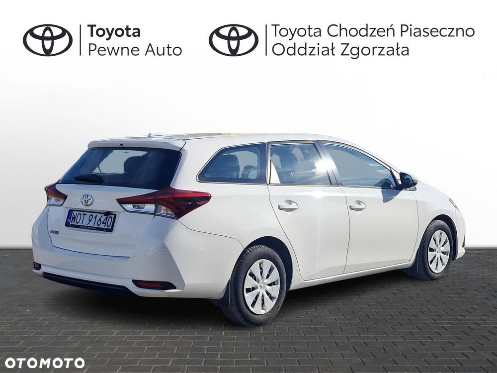 Toyota Auris 1.4 D-4D Active - 6