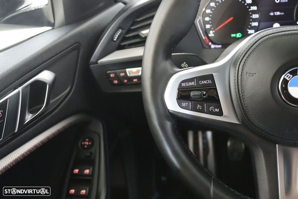 BMW 116 d Pack Desportivo M - 9