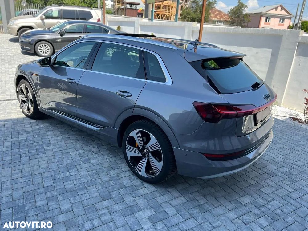 Audi e-tron - 9