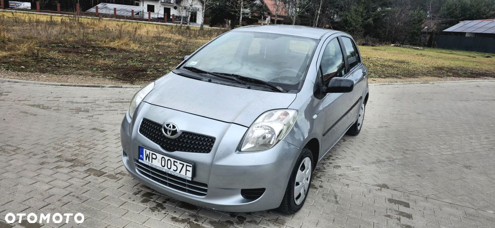 Toyota Yaris 1.0 Terra EU5 - 5