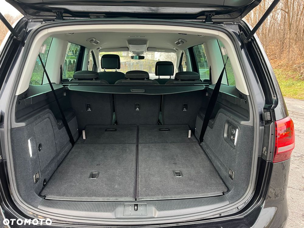 Volkswagen Sharan 2.0 TDI BMT Comfortline - 24