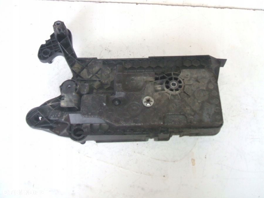 SKODA OCTAVIA III SUPERB SEAT GOLF PODSTAWA OBUDOWA AKUMULATORA 5Q0915331K - 3