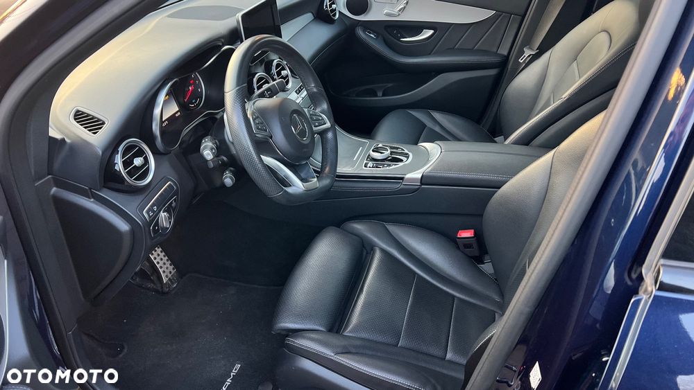 Mercedes-Benz GLC - 12