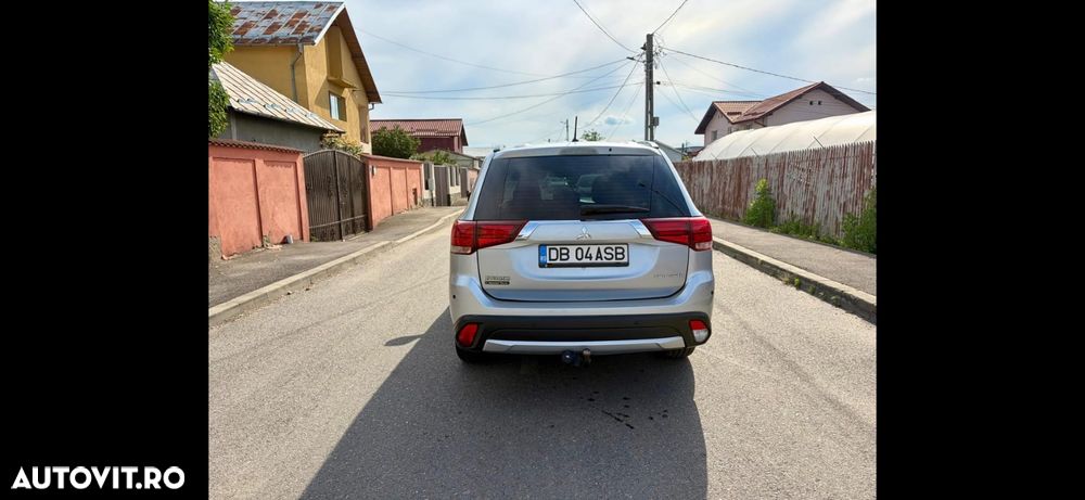 Mitsubishi Outlander 2.2L DI-D AS&G 6MT 4WD Instyle A60 - 3