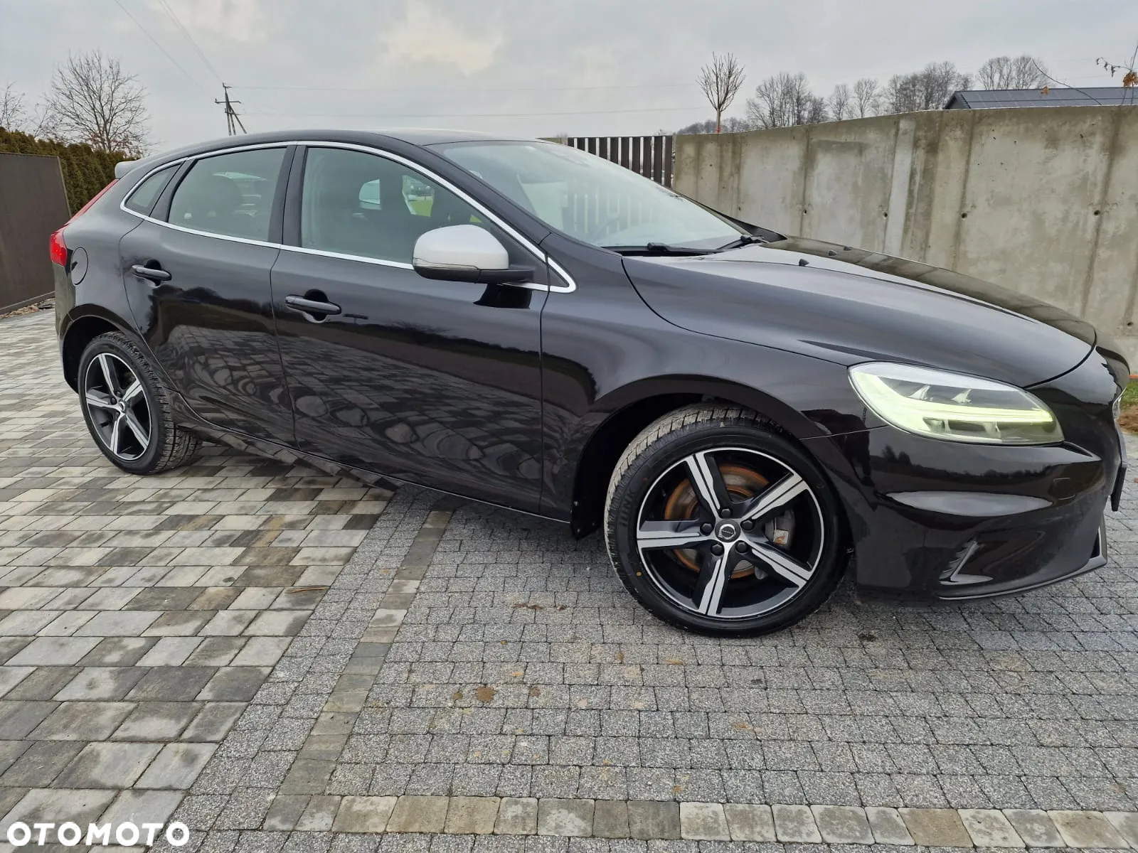 Volvo V40 D3 R Design - 8