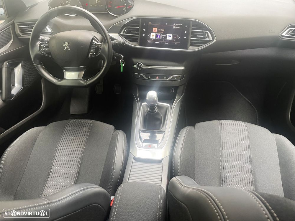 Peugeot 308 1.5 BlueHDi Allure Pack - 4