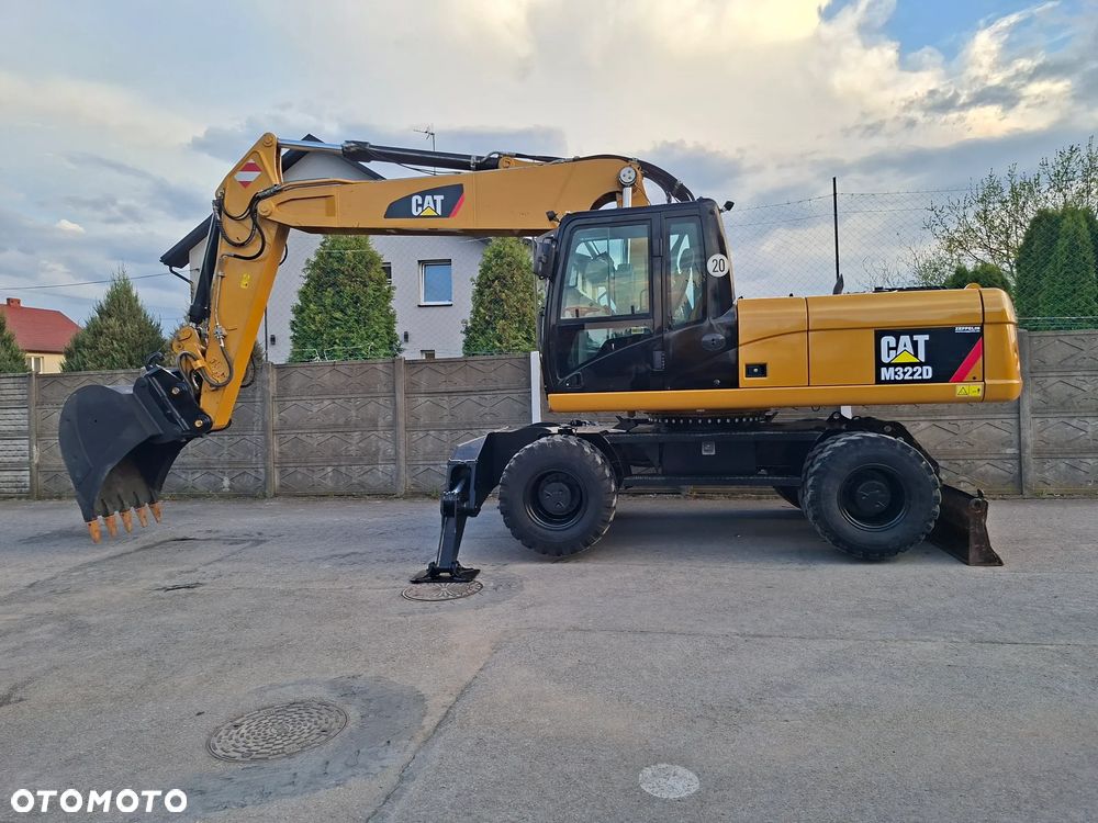 Caterpillar CAT M 322 D - 2