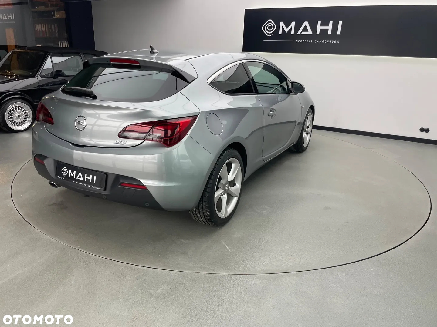 Opel Astra IV GTC 2.0 CDTI Sport - 9