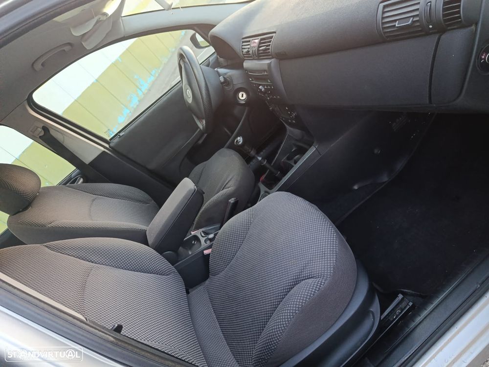 Fiat Stilo 1.6 Active - 8