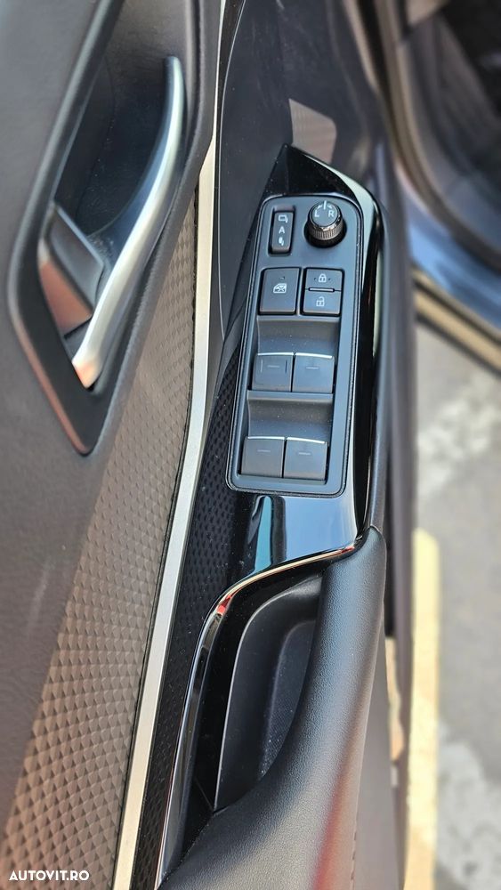 Toyota C-HR 1.8 HSD 4x2 CVT C-lassy LED - 15