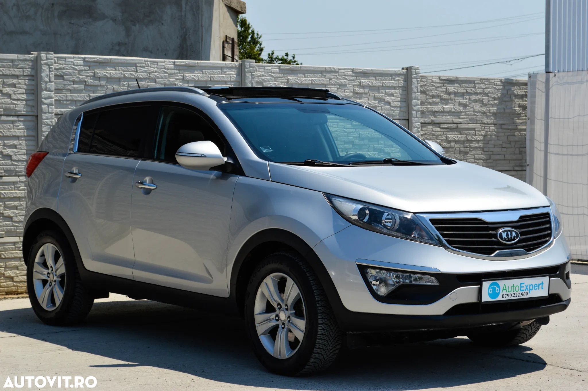 Kia Sportage 1.7 CRDI 2WD Attract - 2