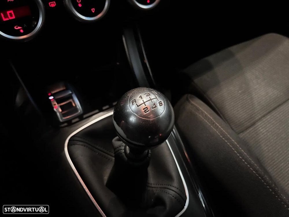 Alfa Romeo Giulietta 1.6 JTDM Exclusive - 20