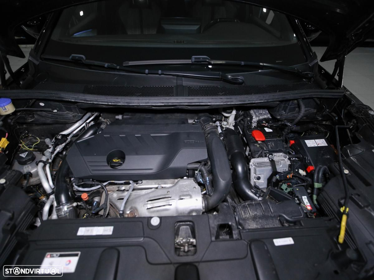 Peugeot 3008 1.6 Hybrid GT e-EAT8 - 12