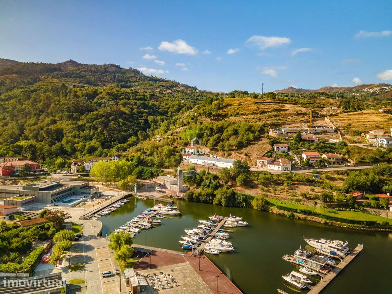 Terreno urbano com 4.972 m2 , vista para o rio Douro, localizado em Ca - Grande imagem: 5/21