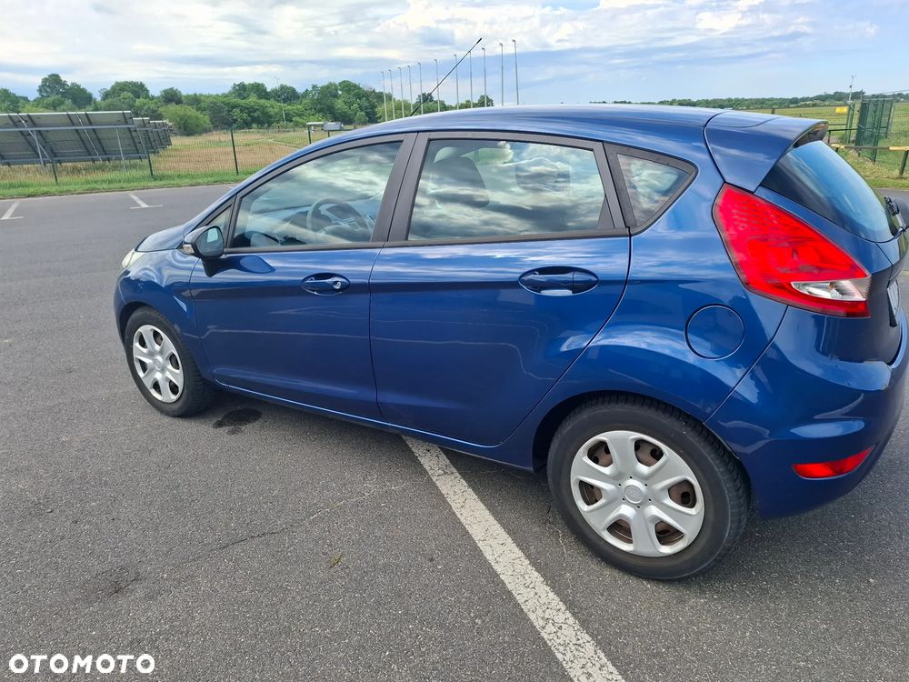 Ford Fiesta 1.25 Trend - 11