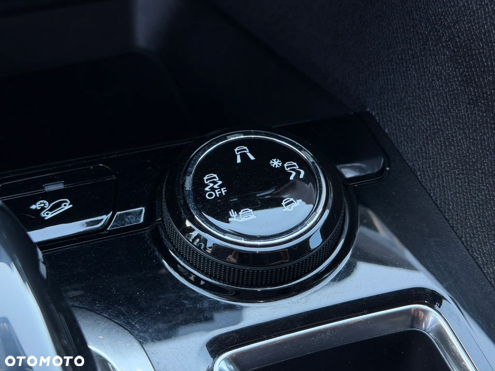 Peugeot 5008 2.0 BlueHDi Allure Pack S&S EAT8 - 20