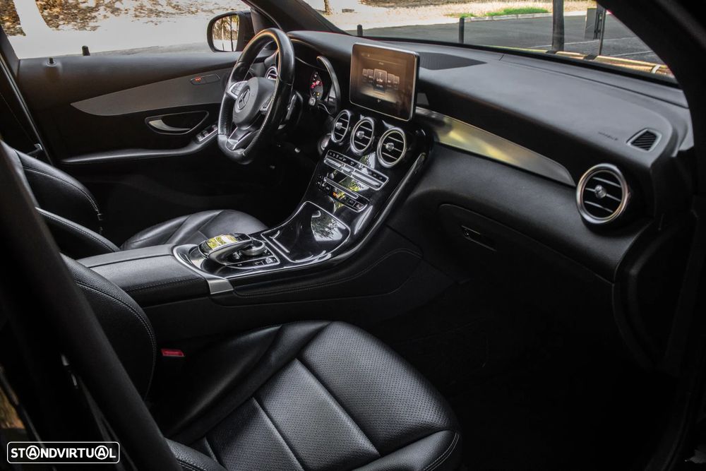 Mercedes-Benz GLC 250 d 4Matic 9G-TRONIC AMG Line - 28
