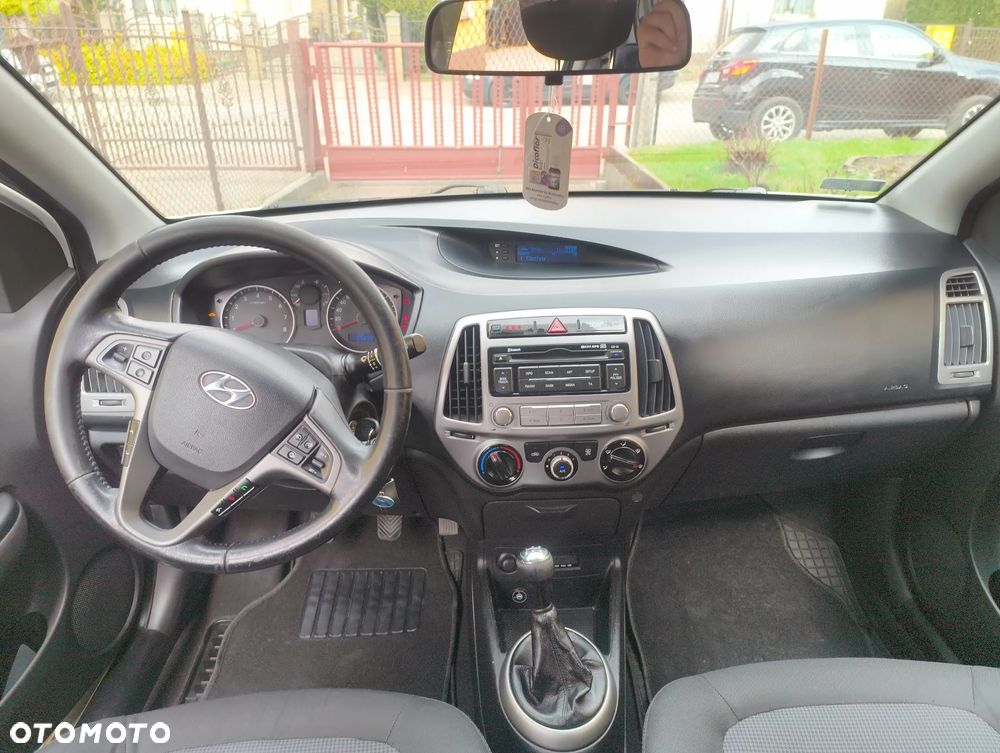 Hyundai i20 1.25 Classic + - 8