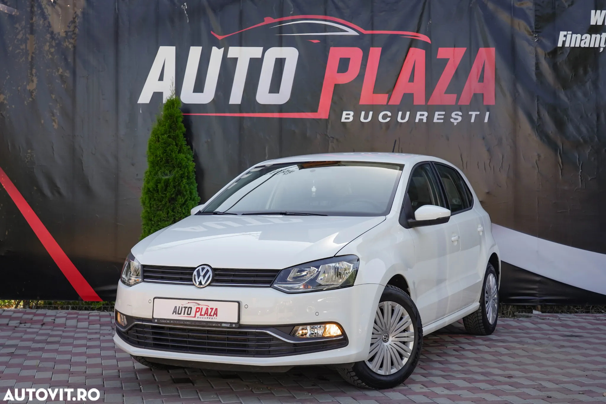 Volkswagen Polo 1.2 TSI Comfortline - 2