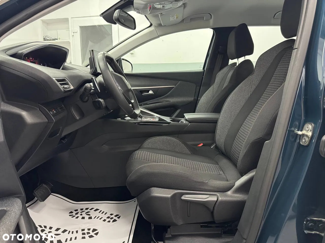 Peugeot 3008 1.5 BlueHDi Active Pack S&S EAT8 - 12