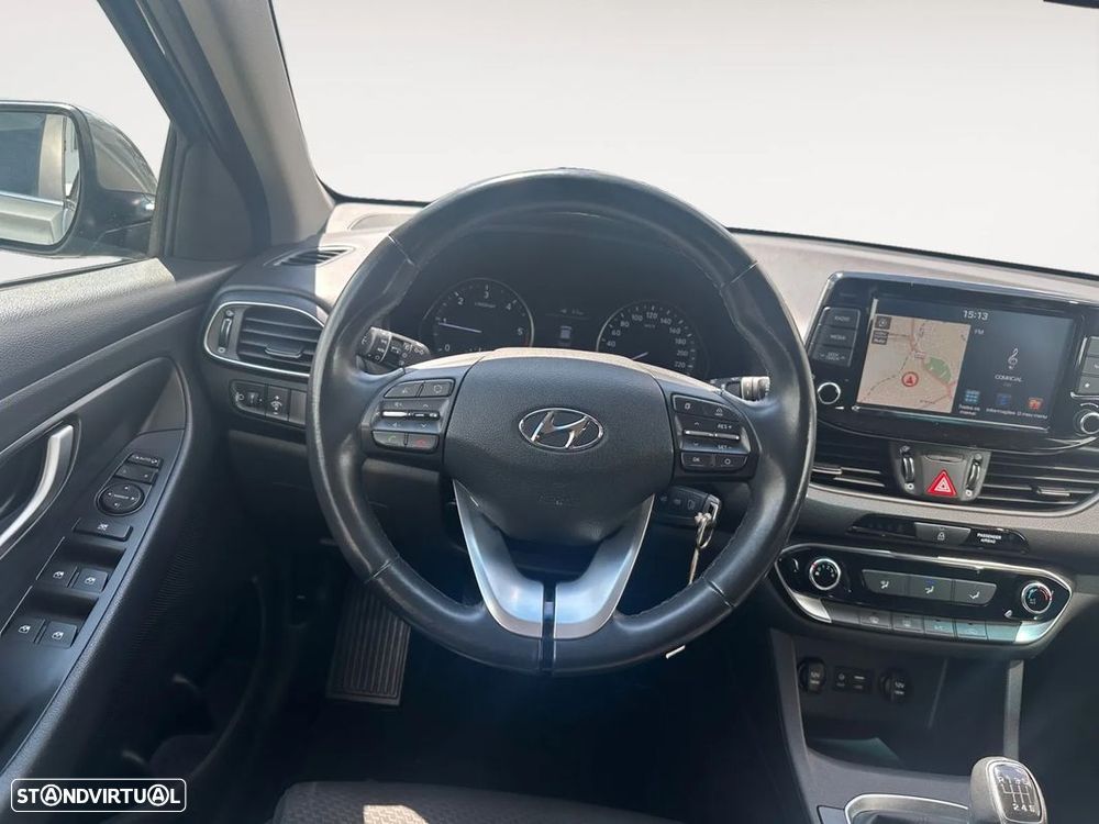 Hyundai i30 SW 1.6 CRDi Style+Navi - 13