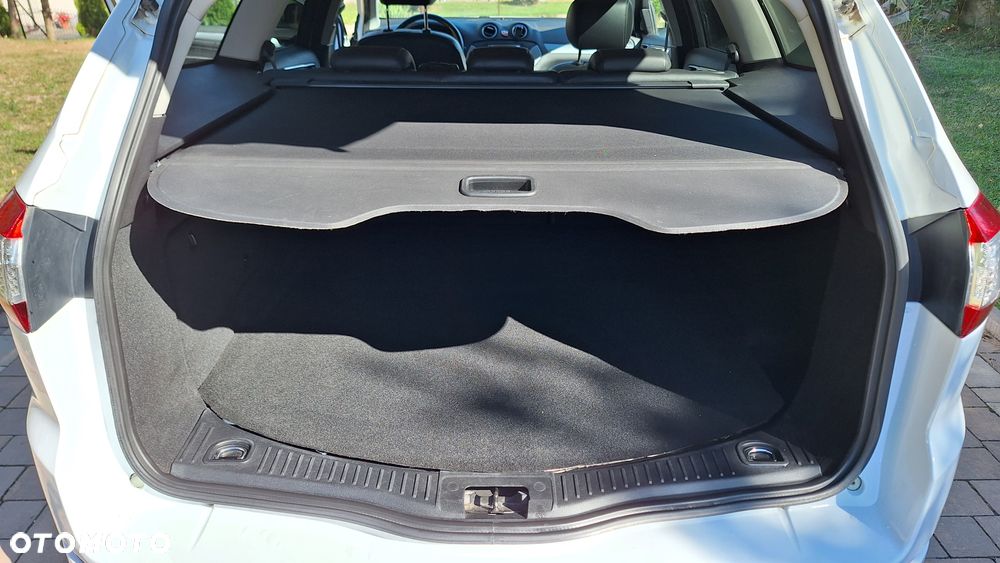Ford Mondeo - 12